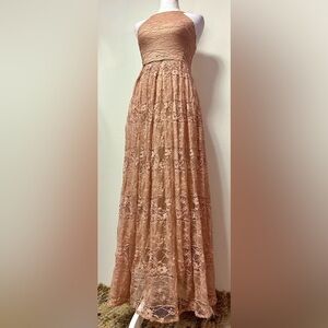 Coconinno Lace Maxi Dress with Shimmery Gold Tones Wedding Guest Dress
Size XS